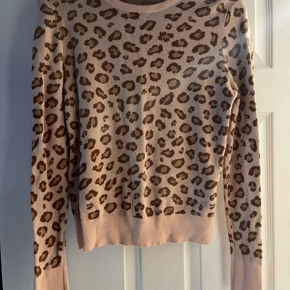 Leopard Print Women's Sweater - Picture 4 of 4